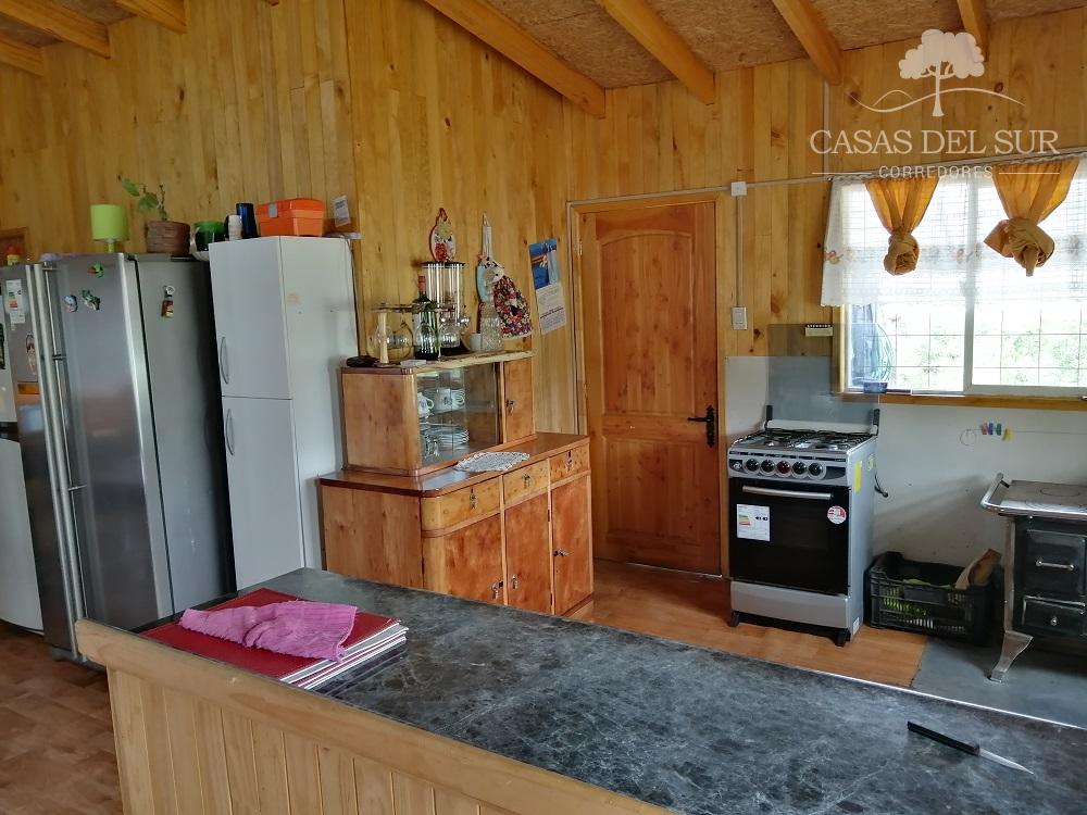 Terreno de 6000 mts cuadrados 2 Casas Tinaja, estero, a solo 50 mts del Lago